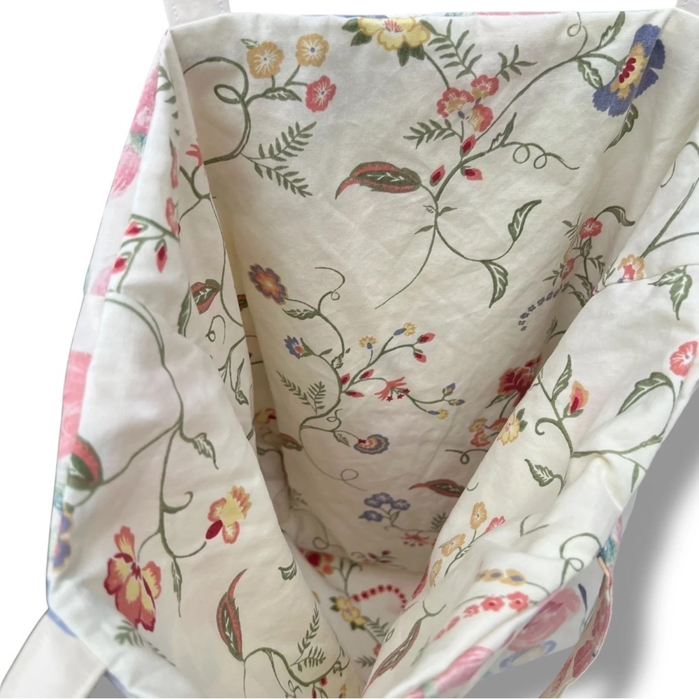 UPCYCLED VINTAGE FLORAL PILLOWCASE TOTE - Picture 5 of 5